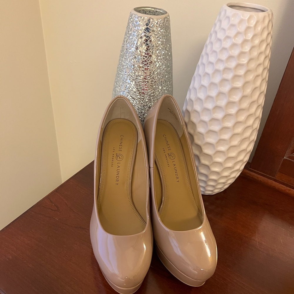 Chinese Laundry Women's Beige Heels